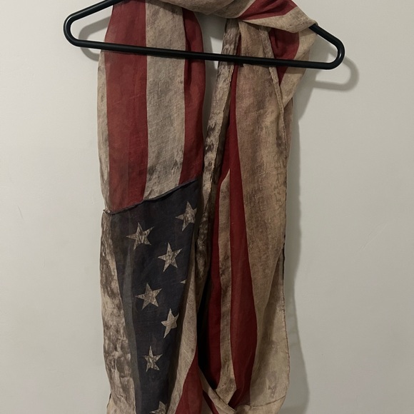 Buckle Patriotic Red, Blue, and Cream Scarf - Picture 1 of 3